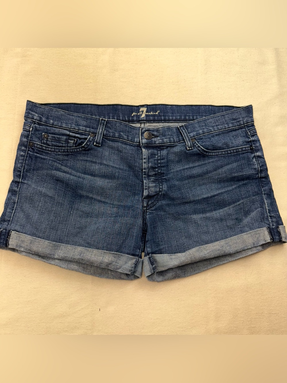 7 For All Mankind Women’s Denim Shorts Size 32 Cuffed Stretch Jean Shorts
